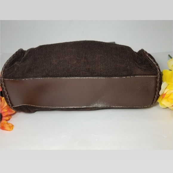 G.H. Bass & Company - Picture 3 of 8